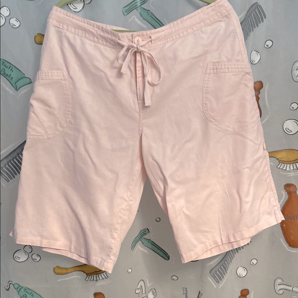 Light Pink Bermuda Shorts with Drawstring Waist and button, zipper.